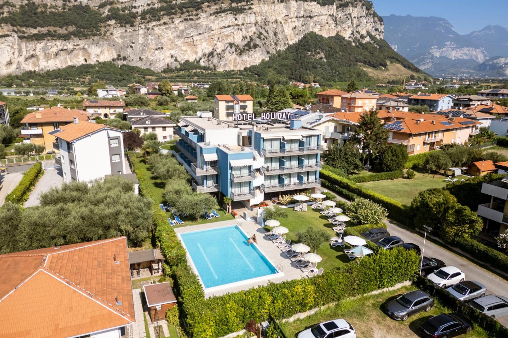 Hotel Holiday Sport & Relax Torbole Sul Garda Exterior photo