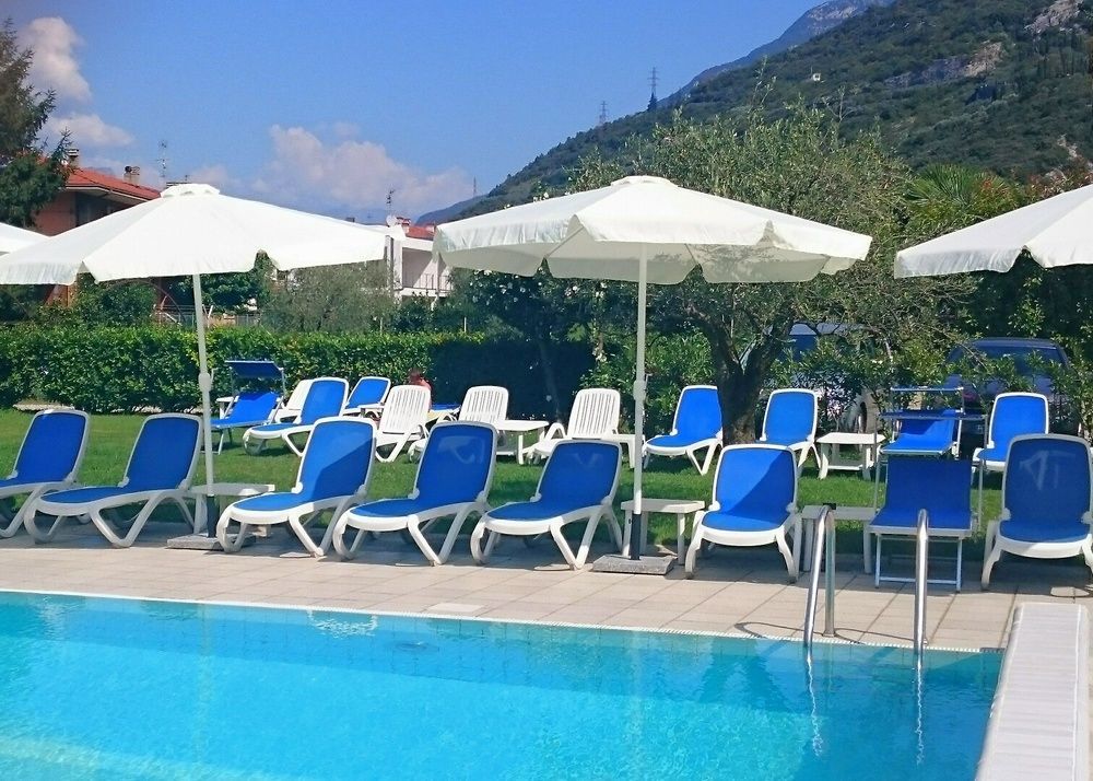 Hotel Holiday Sport & Relax Torbole Sul Garda Exterior photo